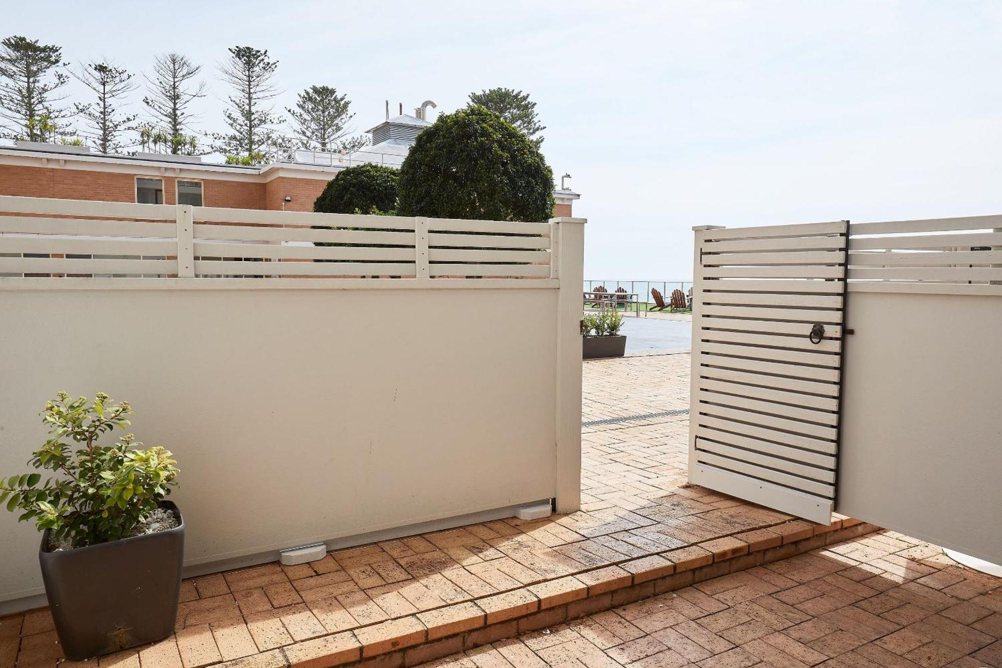 Отель Crowne Plaza Terrigal Pacific By Ihg Экстерьер фото