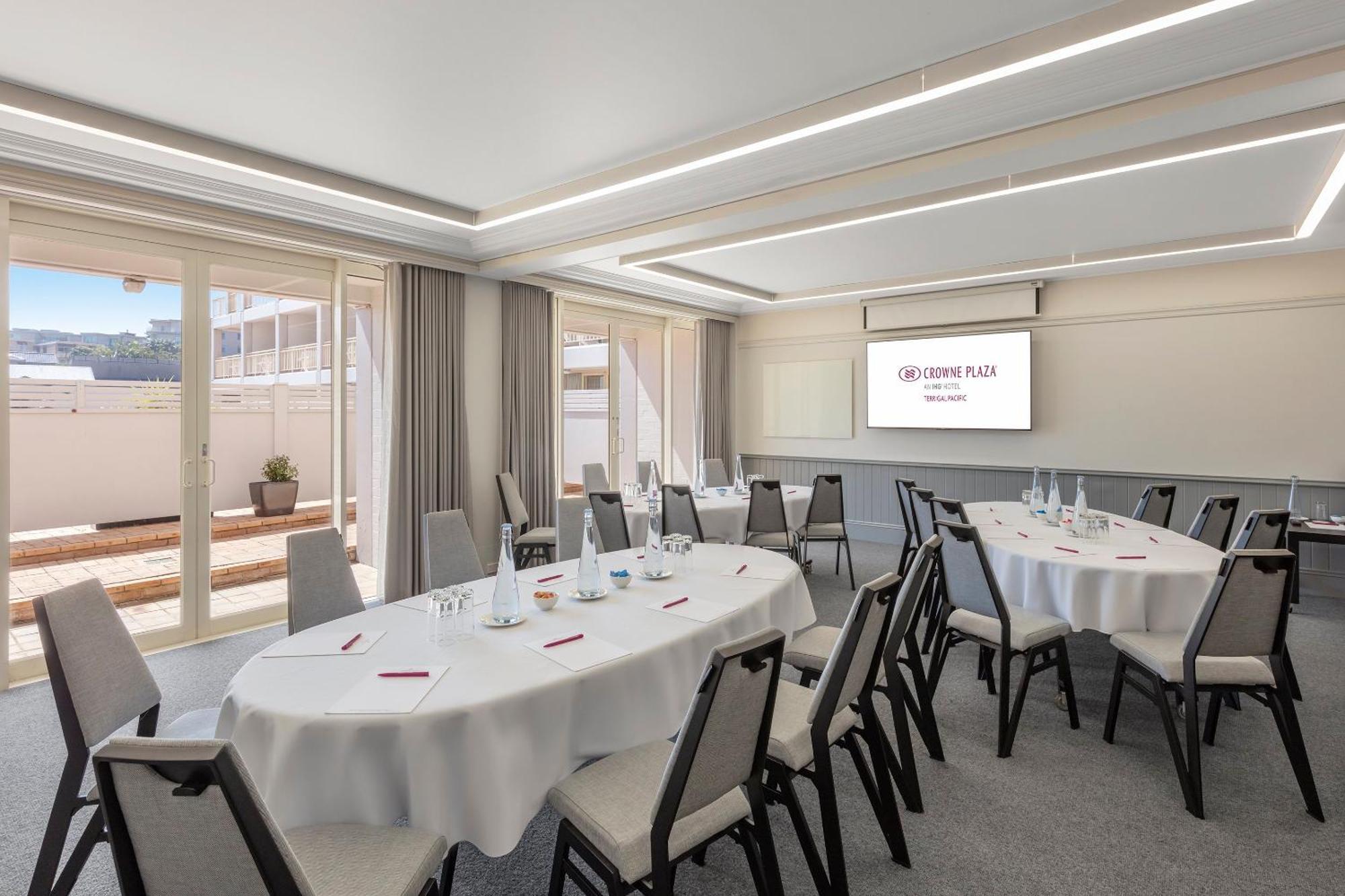 Отель Crowne Plaza Terrigal Pacific By Ihg Экстерьер фото