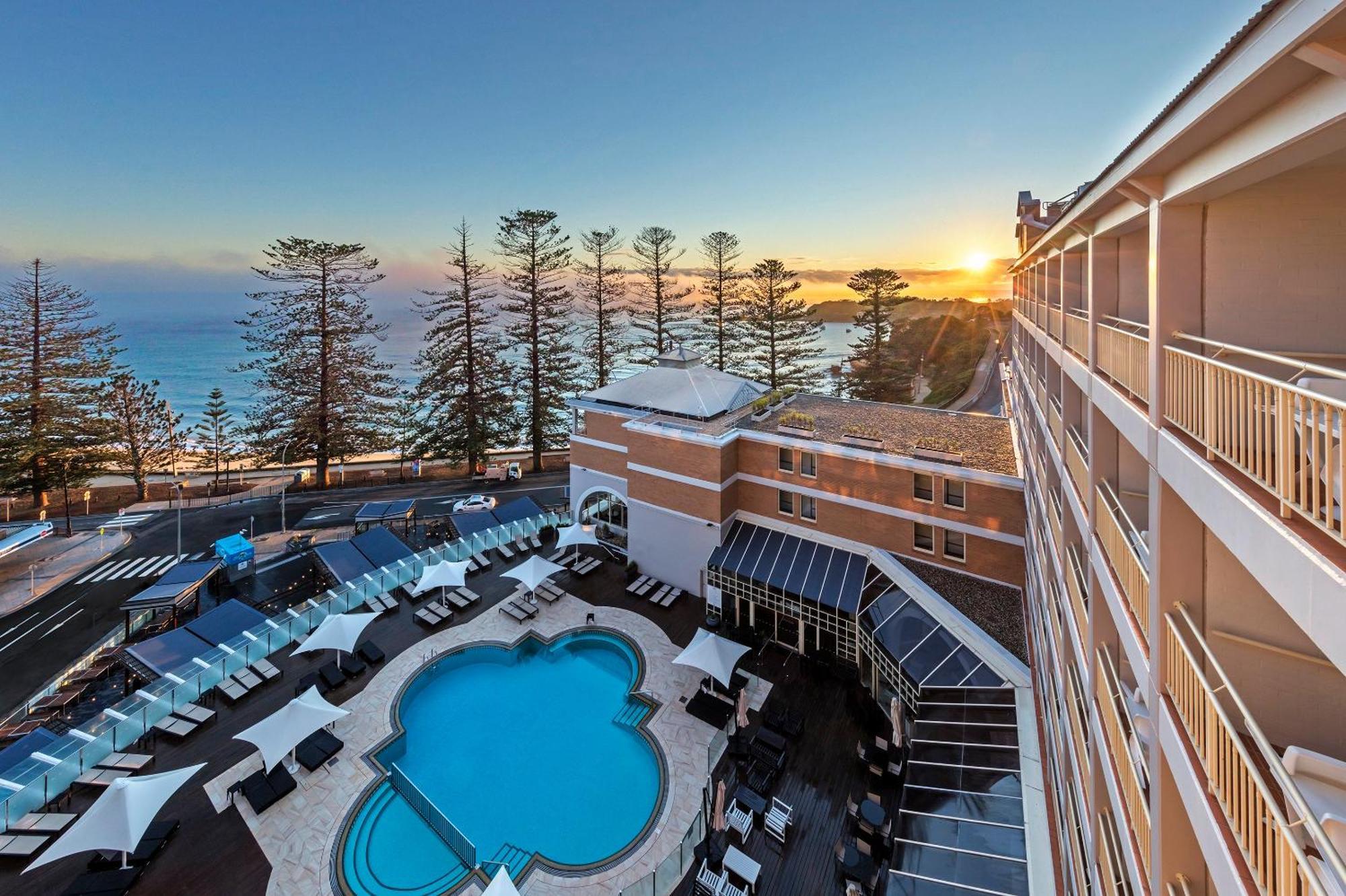 Отель Crowne Plaza Terrigal Pacific By Ihg Экстерьер фото